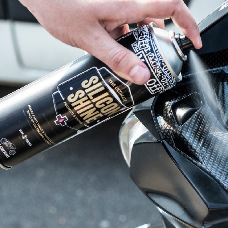 Spray de protection MUC-OFF Motorcycle Silicon Shine - spray 500ml Spray de protection MUC-OFF Motorcycle Silicon Shine - spray 500ml – Image 3