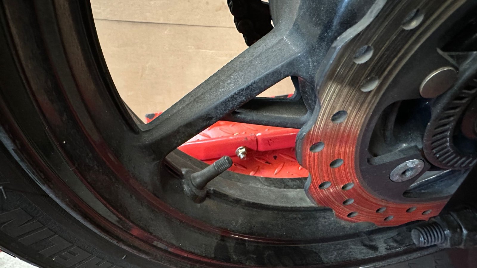 Lingettes Vulcanet : Pour nettoyer vos jantes moto